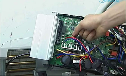 台儿庄美的空调电话是多少